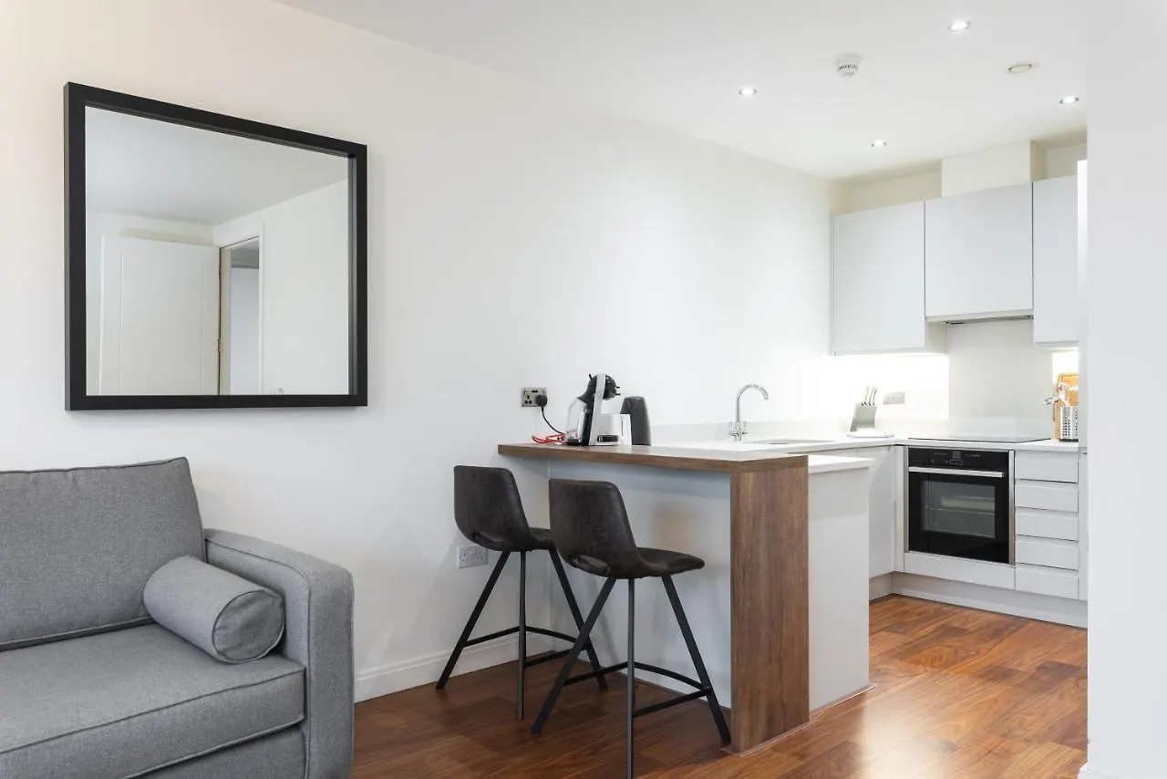 Fernbank Apartment Dublin 0*,